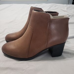 Easy Spirit Brown Ankle Boots
